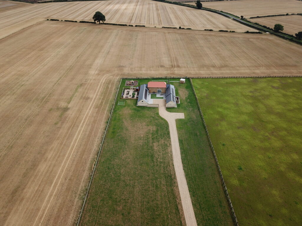 Costall Barn, Teigh